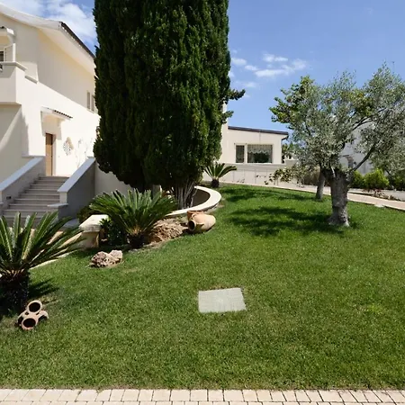 Casa Agapantus Con Piscina Da Giugno * Bari