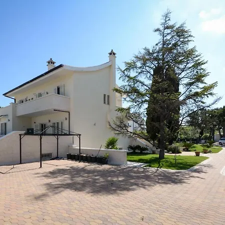 Casa Agapantus Con Piscina Da Giugno